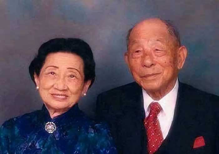 2000年88岁赵一荻病逝，临终留下一句遗言，张学良悲恸大哭