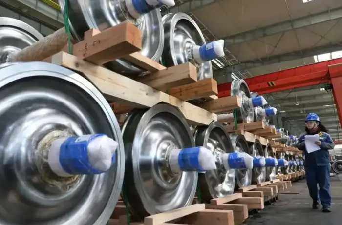 印度造高铁，或许要找中国买轮子？高铁车轮究竟有多难造？