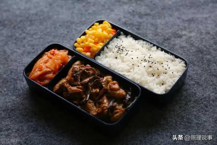 有菜有肉有蛋！火车站15元盒饭竟没人买，为何日本火车盒饭受欢迎