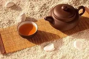 茶是肾衰的“助推手”?医生:不想肾病找上门，注意喝茶的时间方法